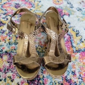 Kelly & Katie Gold Sandals with T-Strap Design